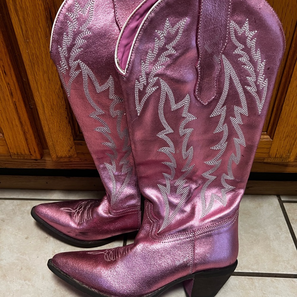 Southern Fried Chicks Pink Metallic Boots